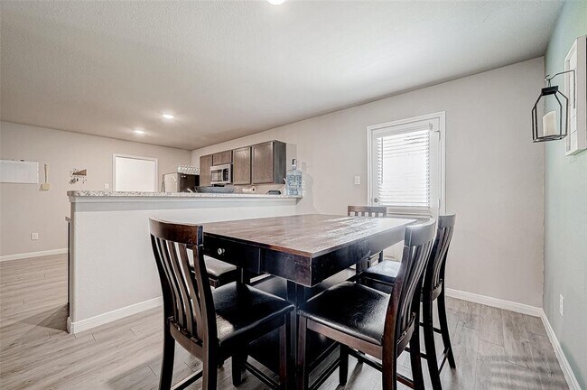Building Photo - 115 Wilburn Dr