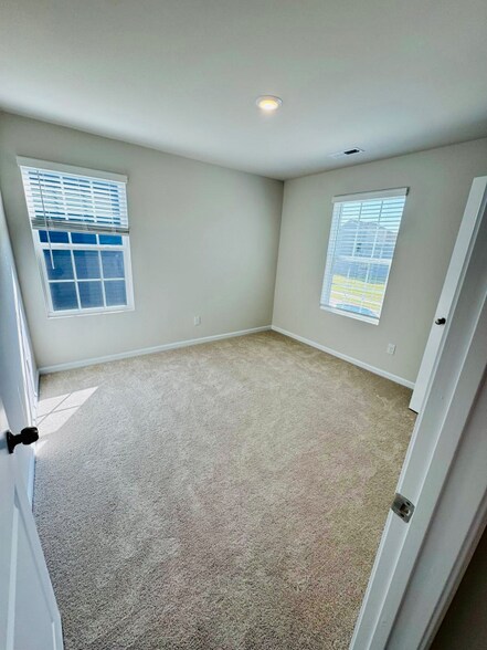Building Photo - 134 Oconee Trl