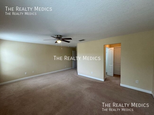 Building Photo - 2832 Adelaide Ct
