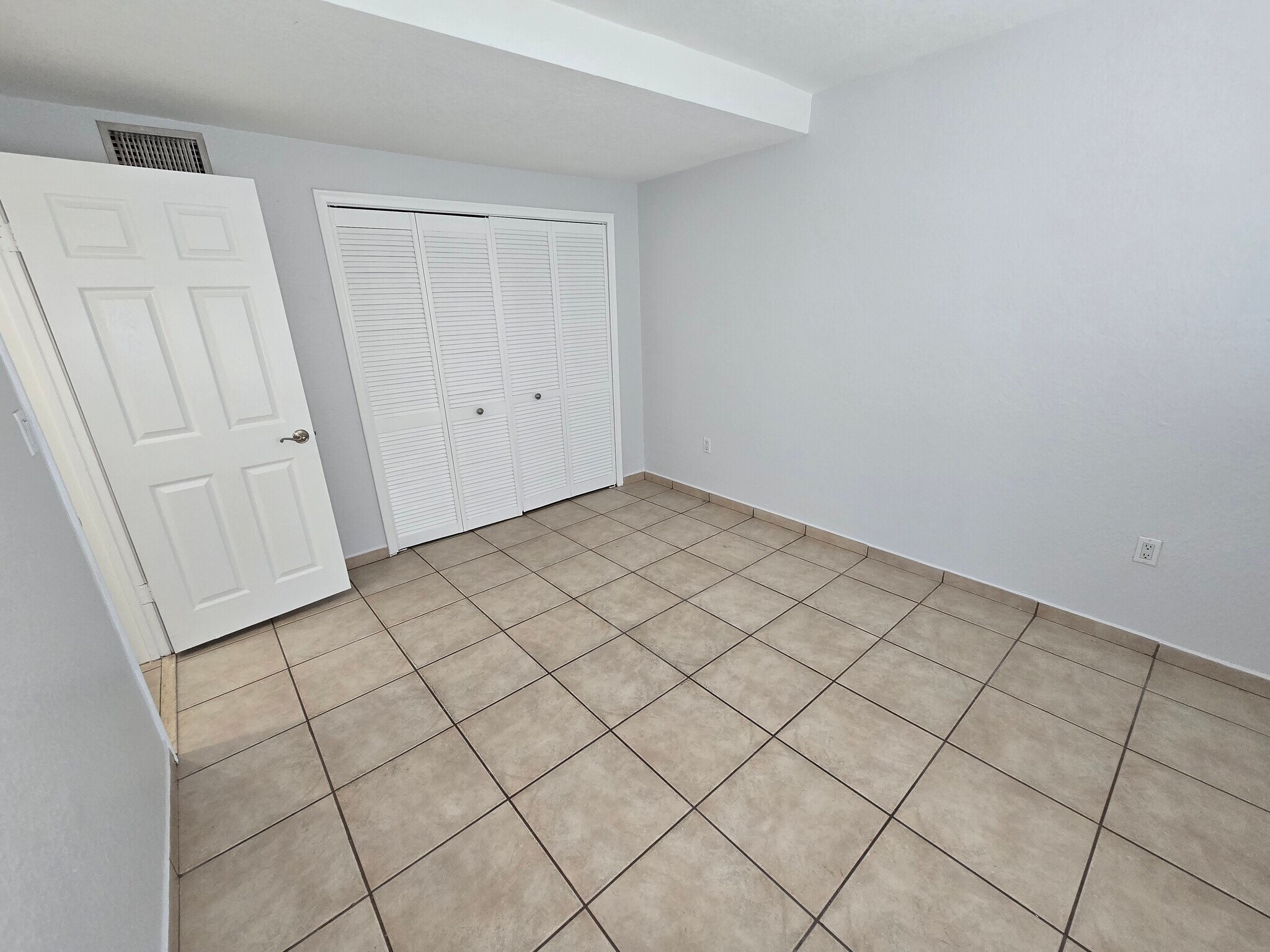 Building Photo - 2270 W 54th Pl