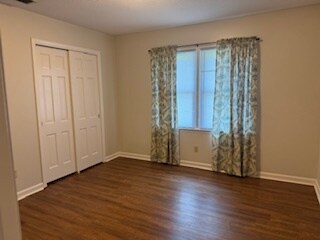 Building Photo - 2506 Trenton Pl
