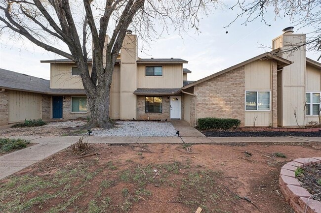 Building Photo - 9605 Hefner Village Blvd