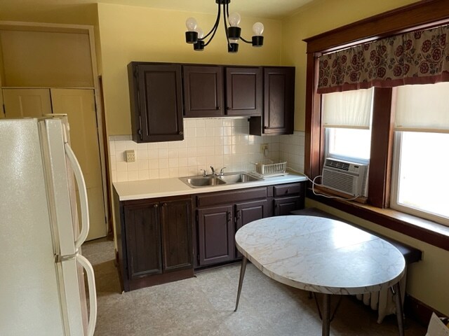 Building Photo - 410 Northwest Hwy