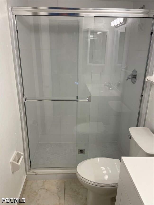 Building Photo - 4906 Victoria Dr