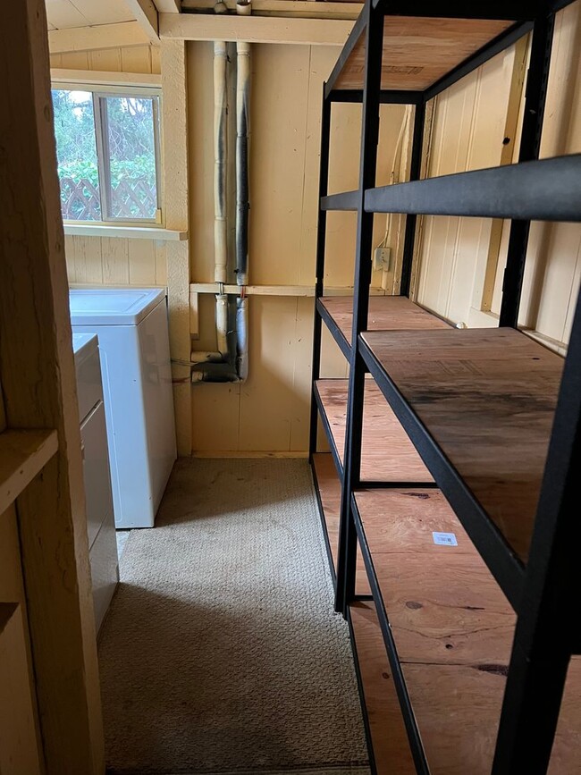 Building Photo - Charming home walking distance to Union Hi...