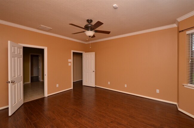 Building Photo - 4019 Jade Cove Ln