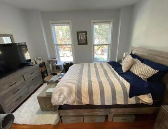 Building Photo - 227 Brunswick St