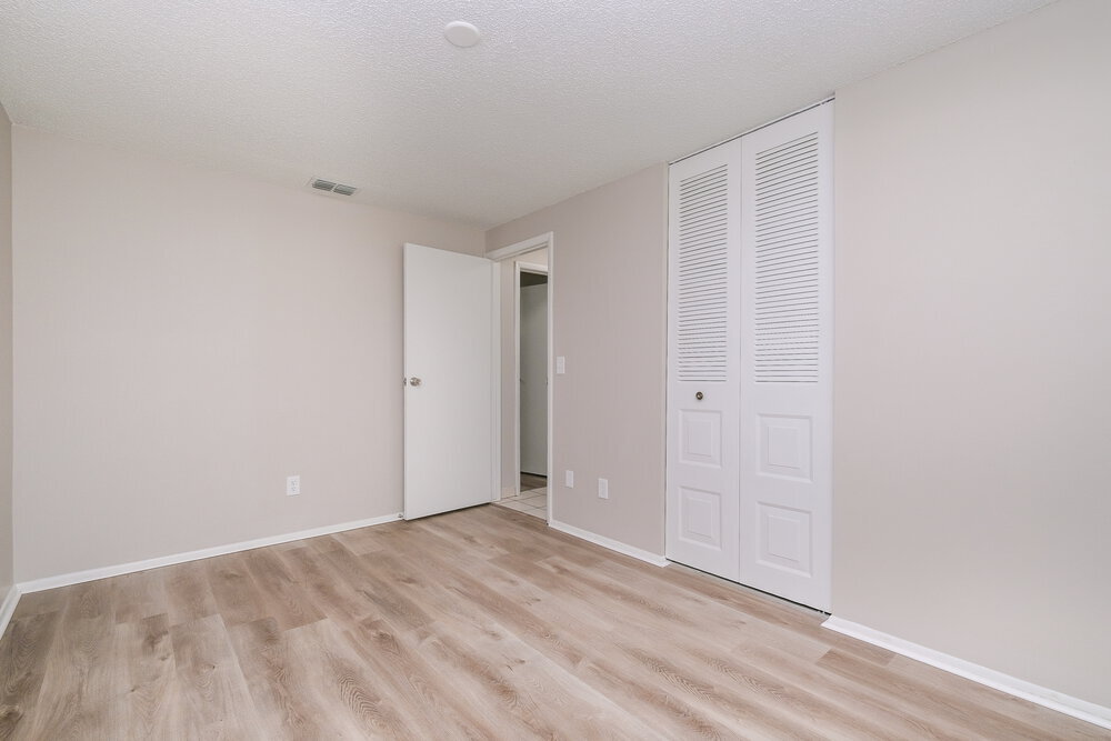 Building Photo - 662 Timber Bay Cir W