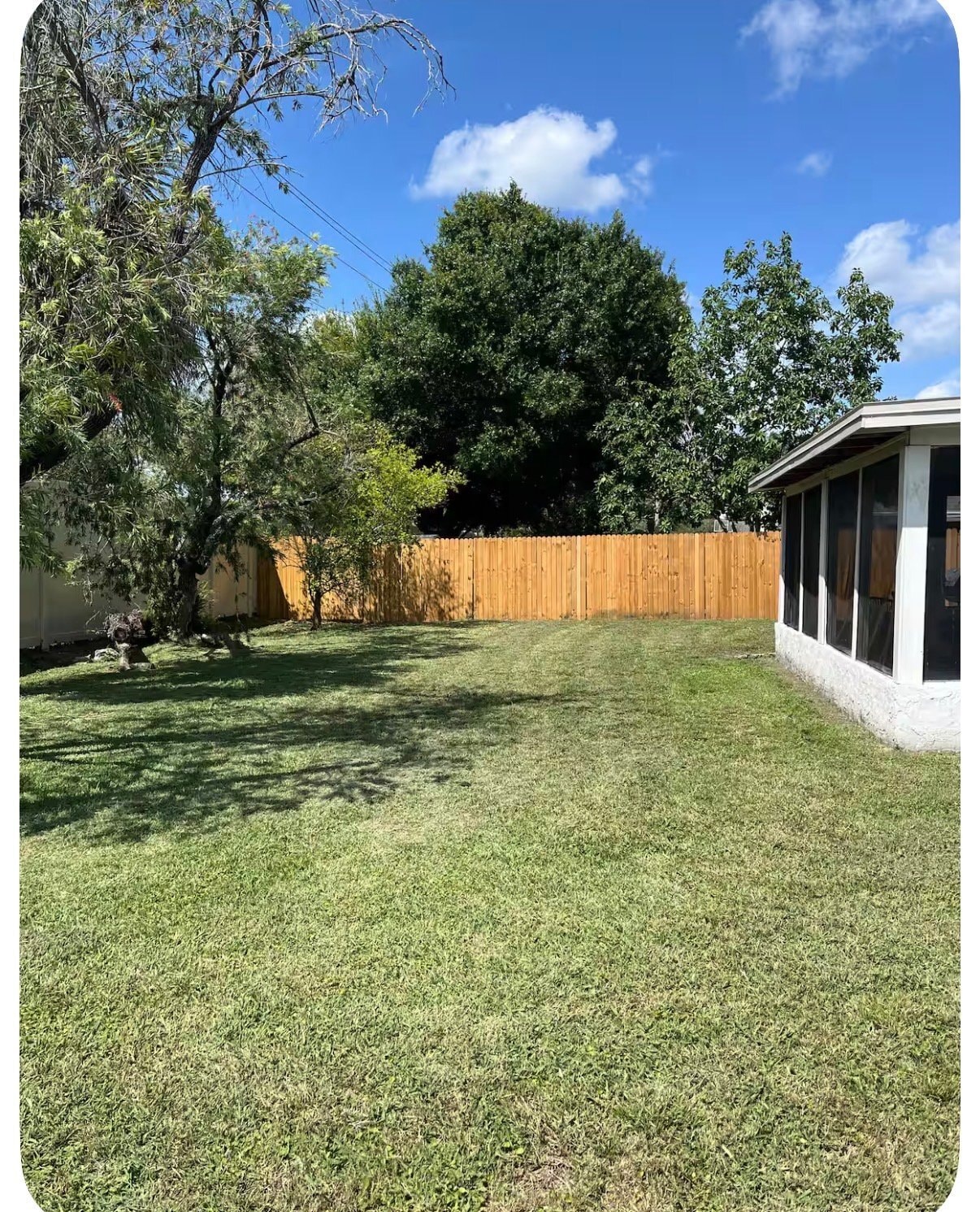 Building Photo - 5026 Oakshire Dr