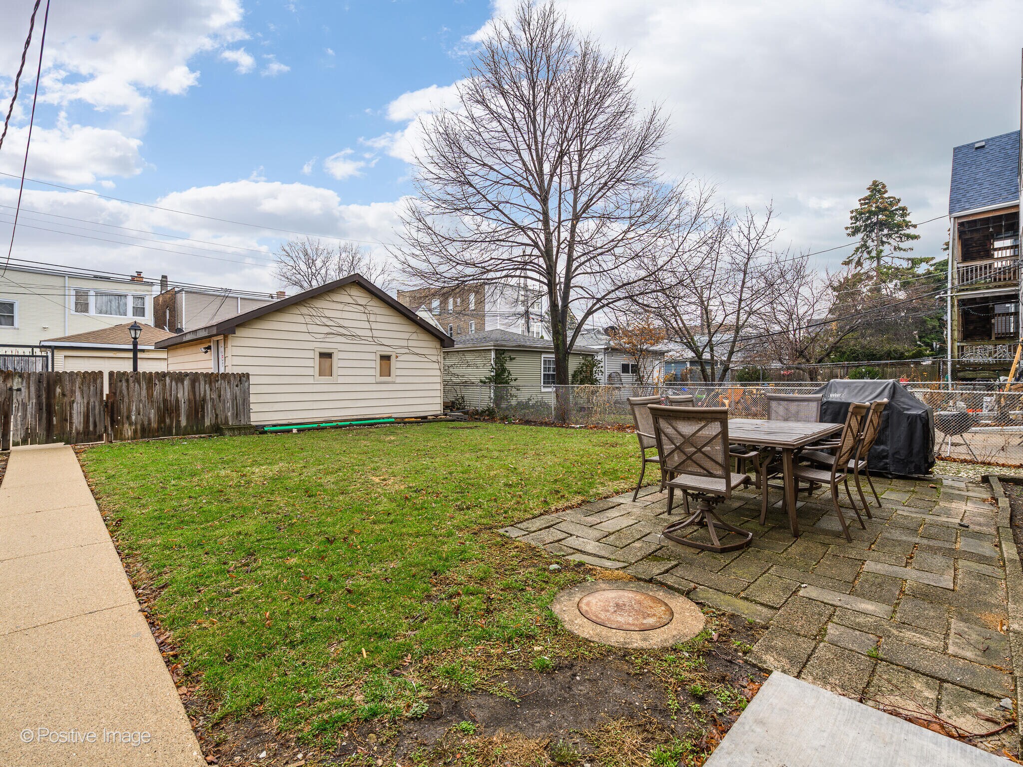 Building Photo - 2843 N Christiana Ave