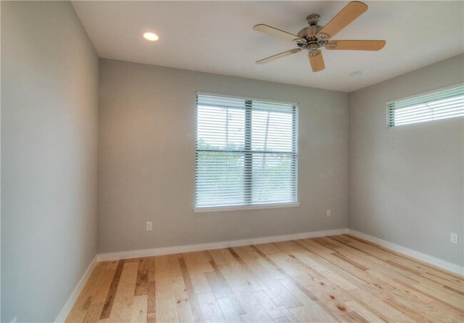 Building Photo - 4303 Red River St