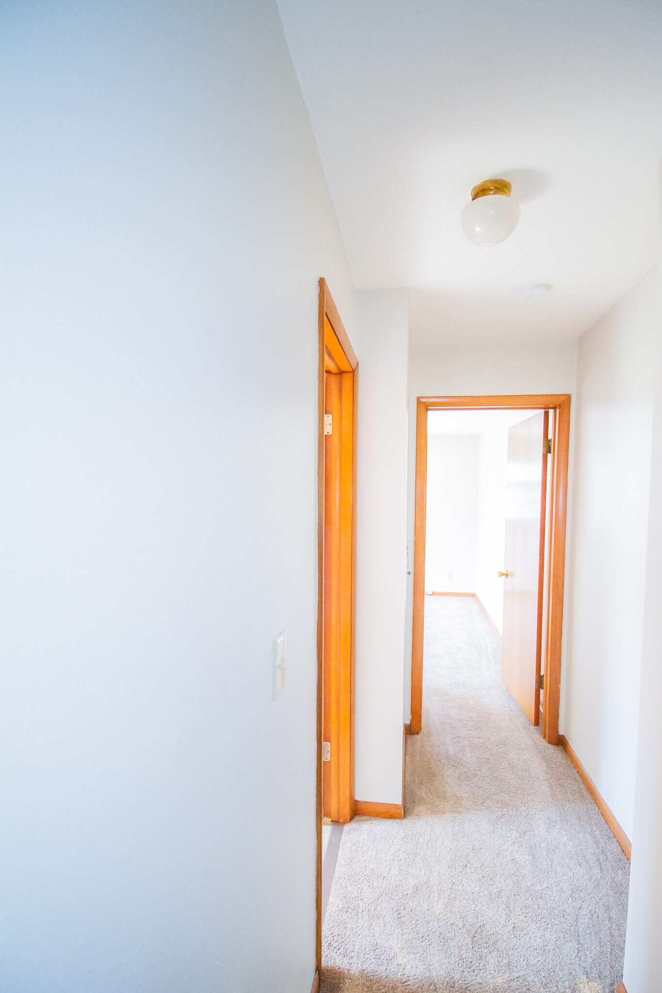 Building Photo - 3048 Carskaddon Ave