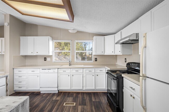 Building Photo - 13074 Aspen Way Ct