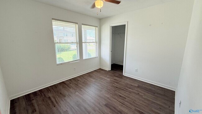 Building Photo - 15251 Tyler Mill Dr