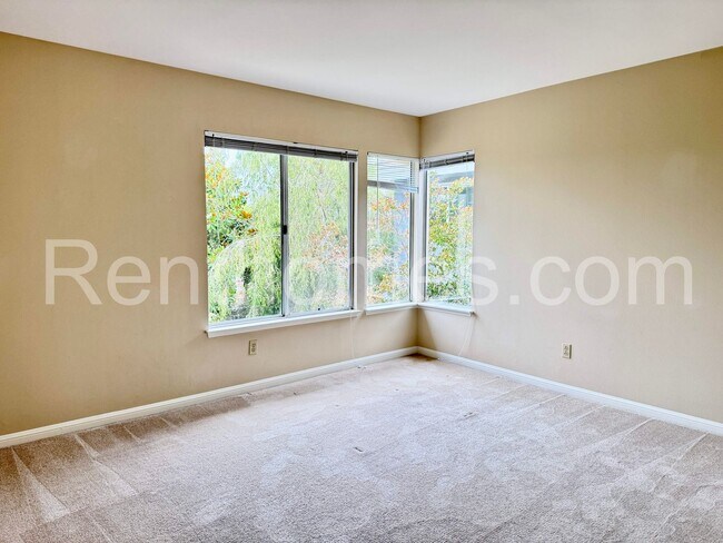 Building Photo - 12613 Crest Knolls Ct
