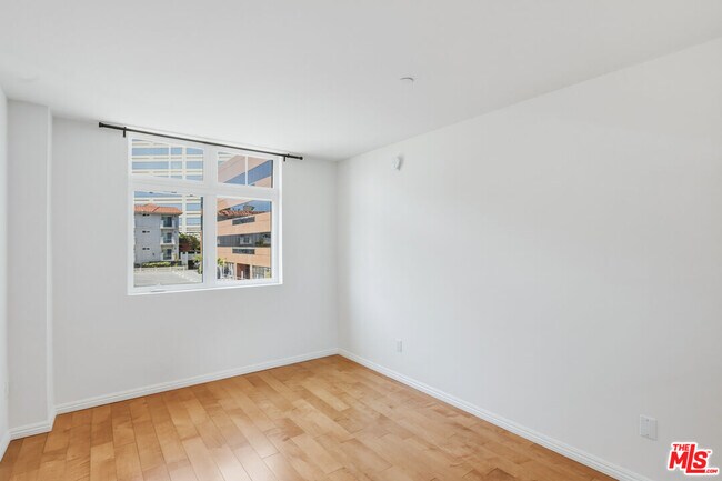 Building Photo - 12222 Wilshire Blvd
