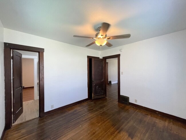 Building Photo - 2 Bed In Great Location