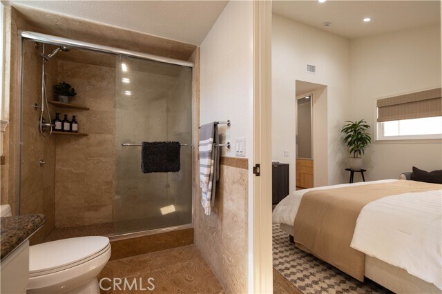 Building Photo - 3012 W Oceanfront