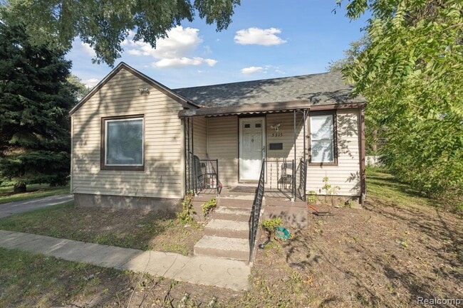 Building Photo - 5315 Edgewood St