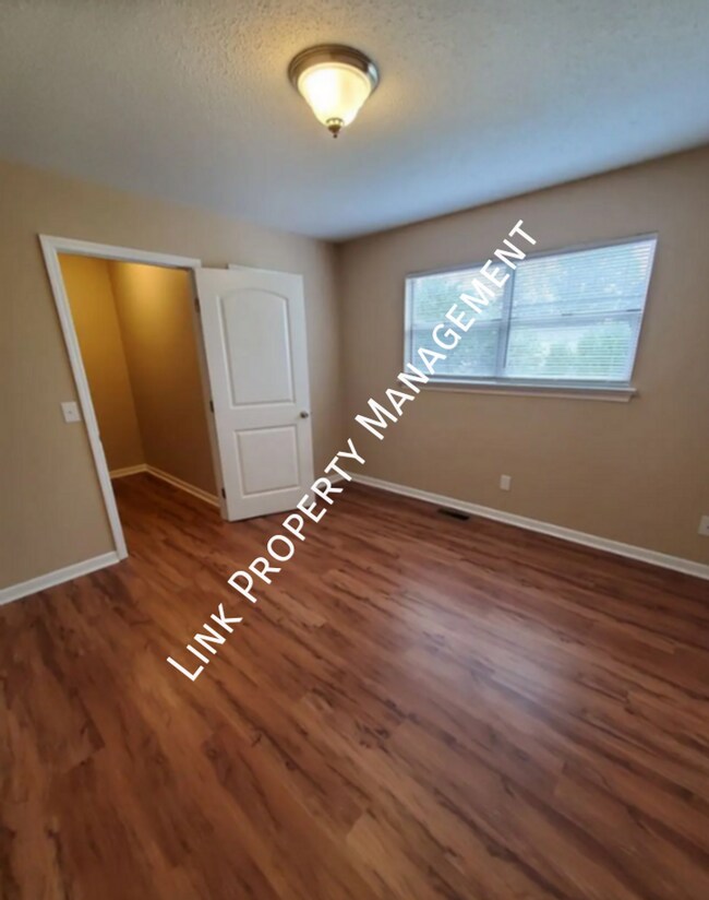 Building Photo - 4911 Marylin Ln