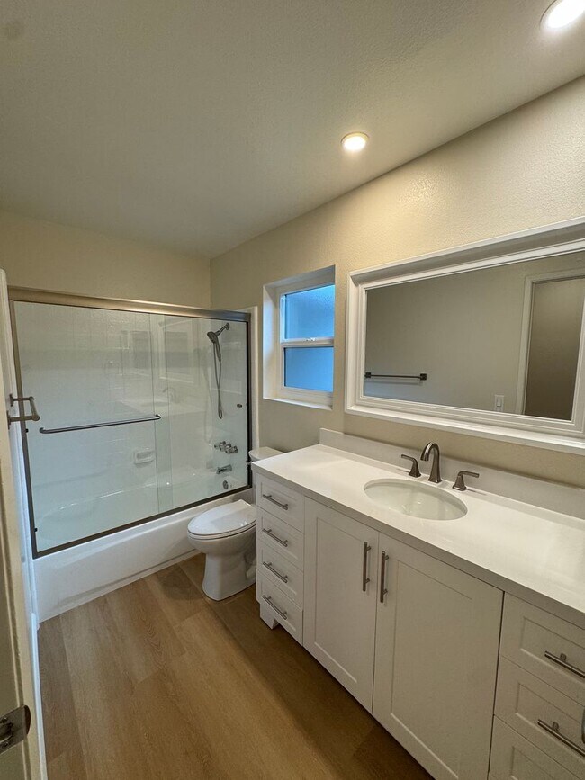 Building Photo - Renovated Home with Modern Comfort and Spa...