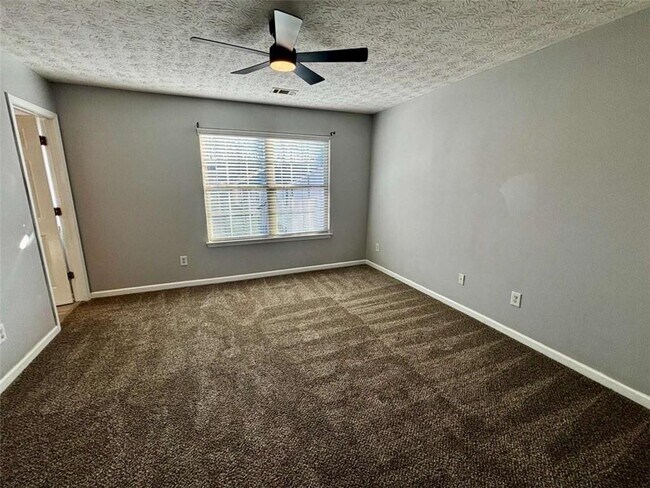 Building Photo - 4249 High Park Ln