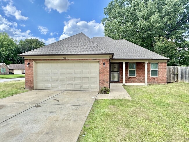 Primary Photo - 5626 Tulip Tree Dr