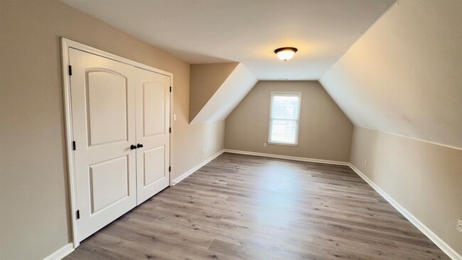 Building Photo - 4792 White Pass Dr