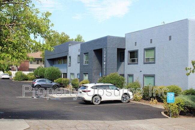 Building Photo - 1300 West St