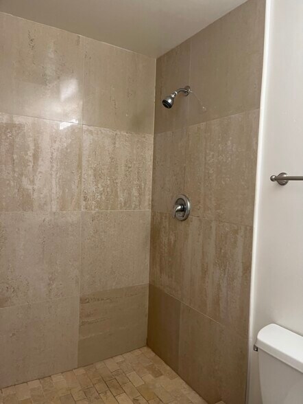 travertine shower - 5935 Mildred Street