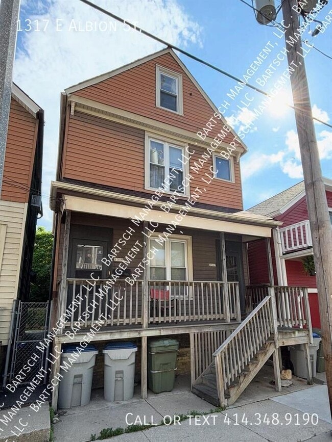 Building Photo - 1317 E Albion St