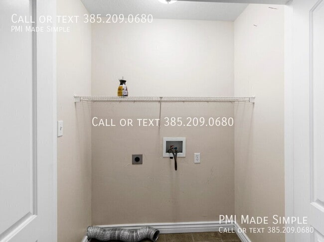 Building Photo - Spacious 5-Bed Home, Cedar Hills, Mountain...