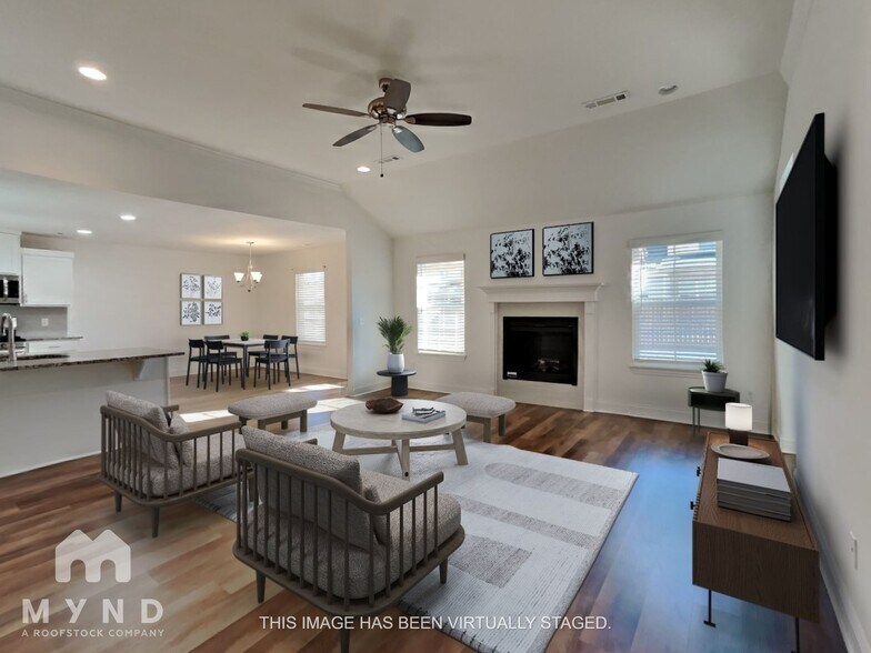 Primary Photo - 5807 SW Teppee Ave