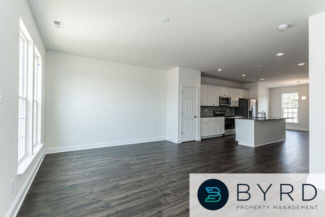 Building Photo - 15212 Dunton Ave