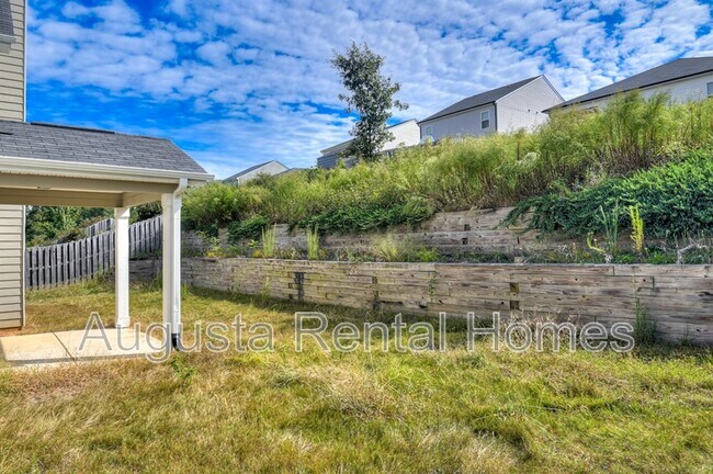 Building Photo - 5014 Vine Ln