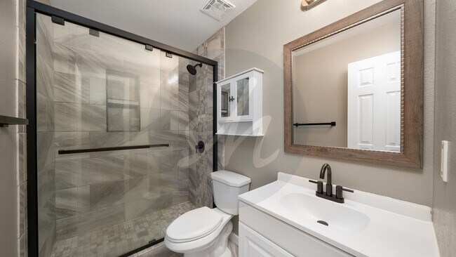 Building Photo - Updated ranch style condo in Vista Grande