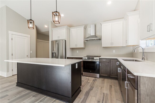 Building Photo - 640 Jefferson Ave