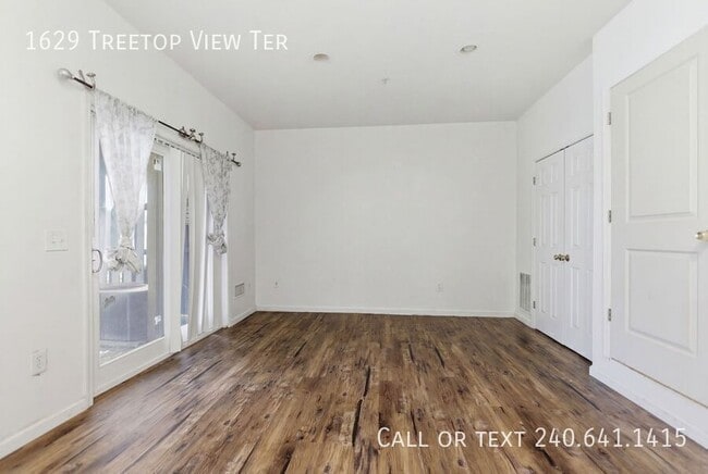 Building Photo - 1629 Treetop View Terrace
