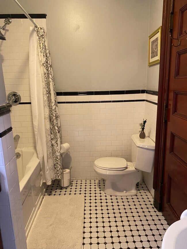 Building Photo - 182 Washington Ave