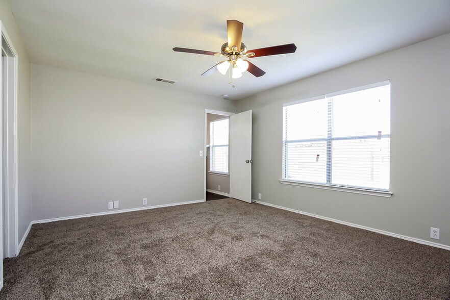 Building Photo - 1308 Wintercreek Dr