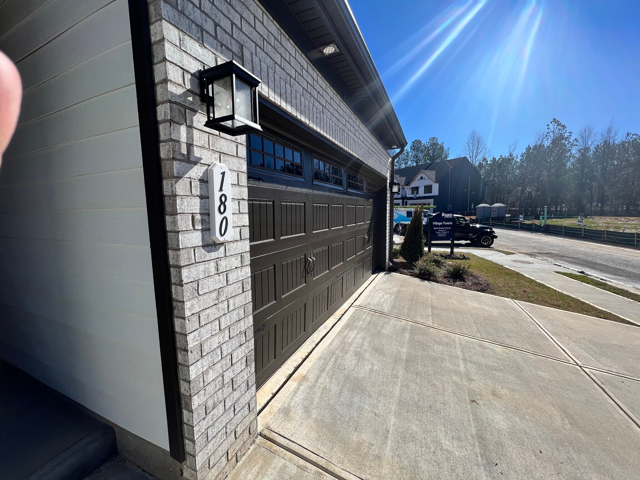 Building Photo - 180 Climbing Ivy Cir