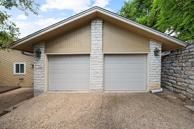Building Photo - 3504 Wendel Cove