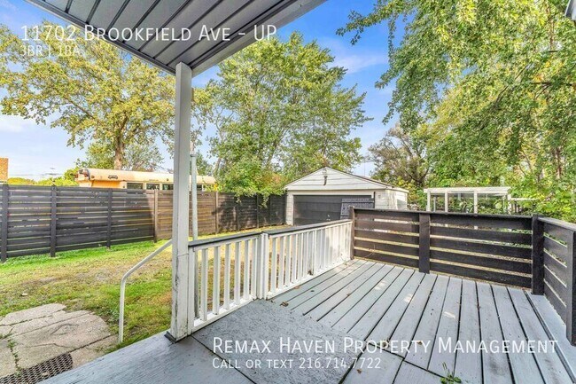 Building Photo - 11702 Brookfield Ave