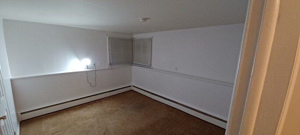Building Photo - 3139 W Ridge Rd