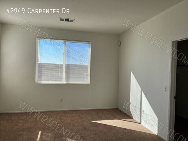 Building Photo - 42949 Carpenter Dr