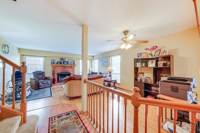 Building Photo - 2182 Camden Ln