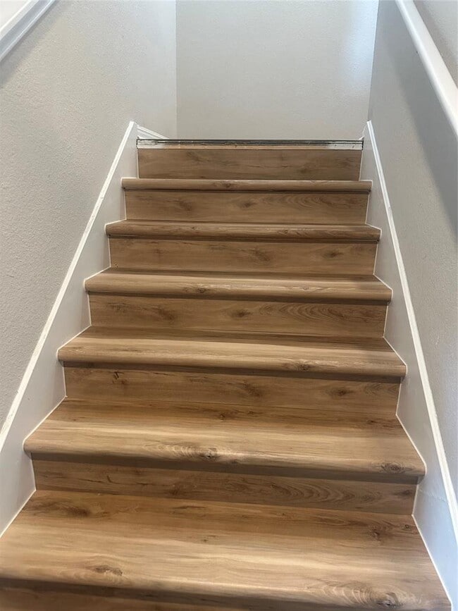 Building Photo - 110 Rainmaker Cv