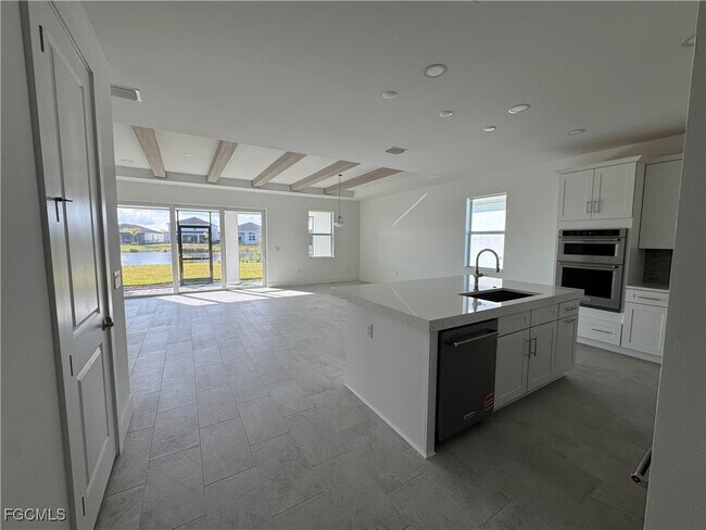 Building Photo - 16325 Preservation Blvd