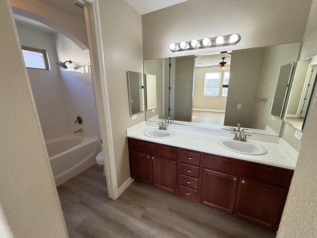 Building Photo - Beautiful 4/Bed/3Bath/2Car Two-Story Home with Loft and Office in Providence!