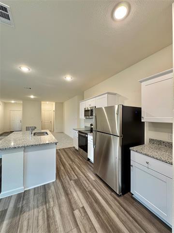 Building Photo - 2307 States St